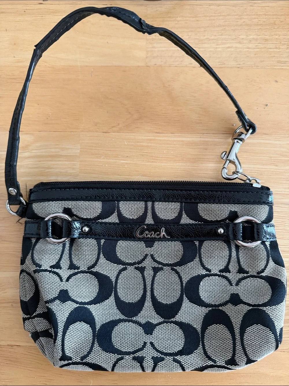 Coach Black and Cream Signature Wristlet